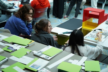 LIVRES–BÜCHER–BOEKEN – Chaumont (déc. 2024) © Eva Djenn
